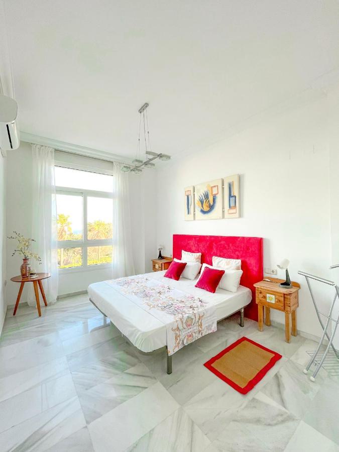 Modern Three-Level Apartment Near The Sea Benalmádena Eksteriør bilde